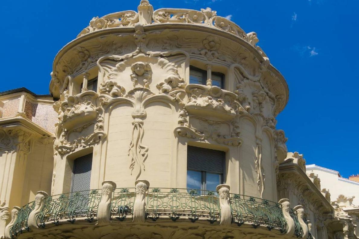 Descubre el esplendor del Art Deco en Madrid